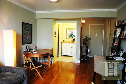 3rd image of 3235 Cambridge Ave APT 6D