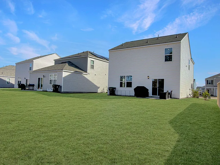 298 Watersglen Dr — Photo 28