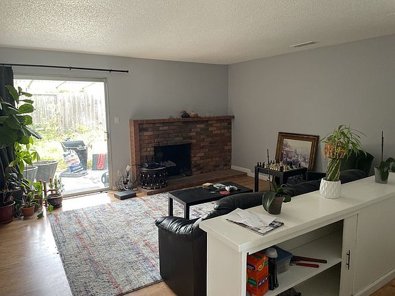 4th image of 1531 Gulf St