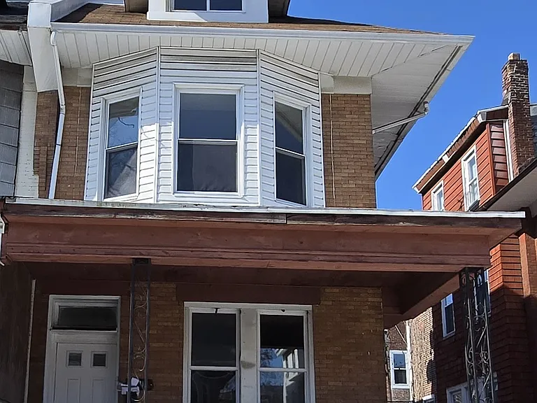 4906 N Camac St — Photo 1