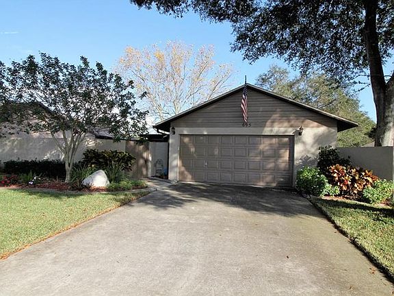3rd image of 695 Bonnie Blvd
