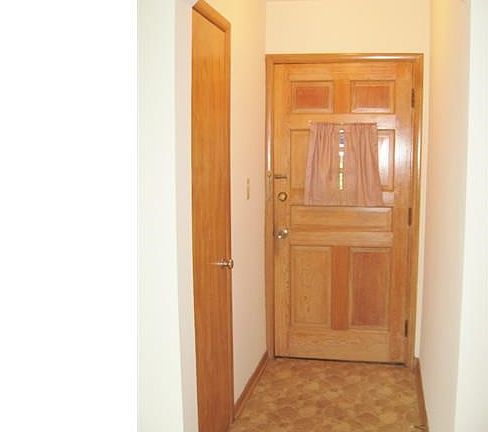 2nd image of 11707 Meadowbrook Dr