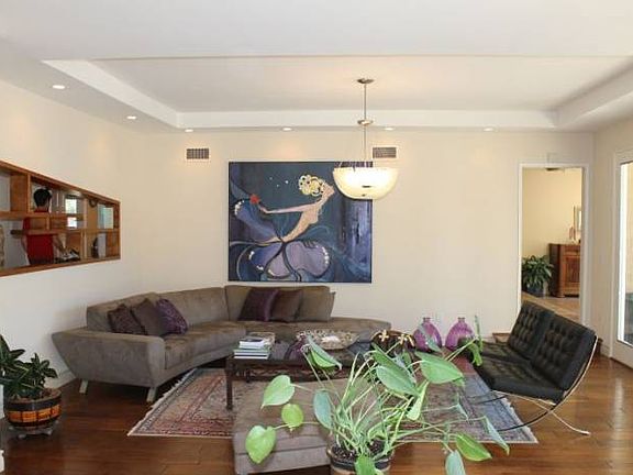 Family Room 1