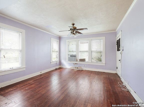 5th image of 1116 Division Ave