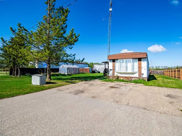 8 E 52nd St, Rimbey, AB T0C 0M0