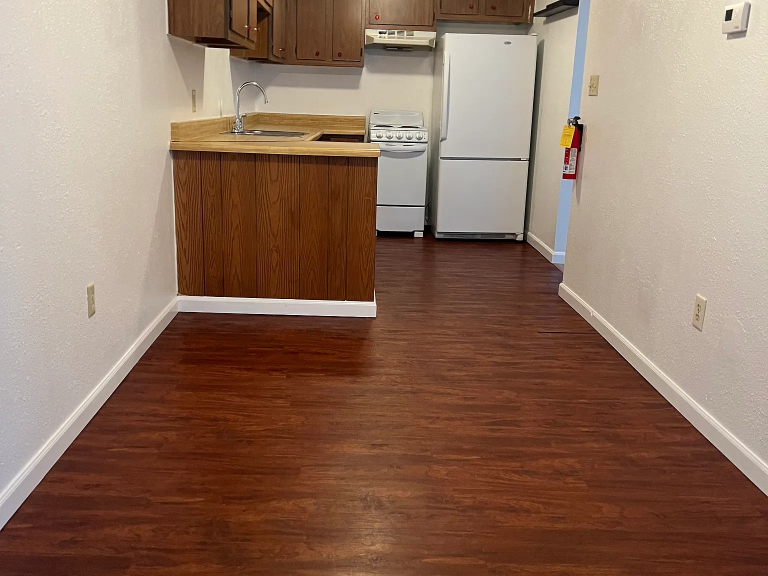1 bed, 750 sqft, $1,300 — Photo 3