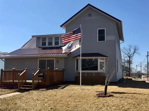 1310 7th Ave, Belle Plaine, IA 52208
