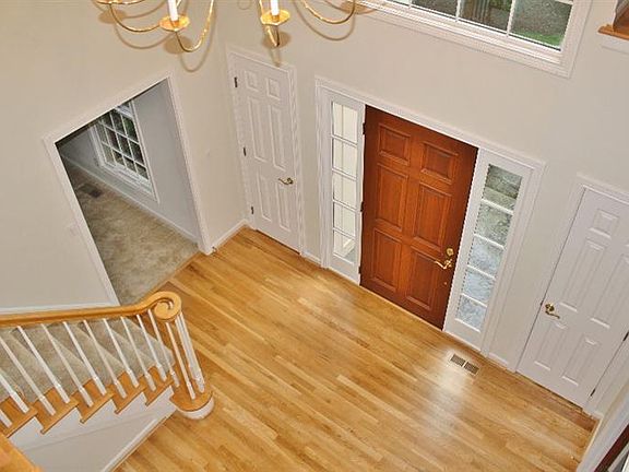 2nd image of 6981 Larkspur Ln