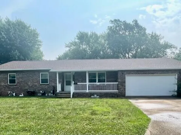 1004 Hillcrest Street, Mountain Grove, MO 65711