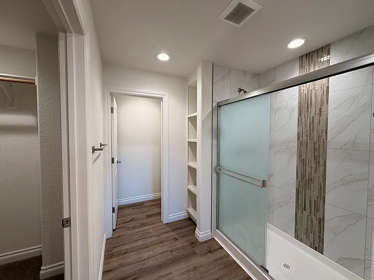 18659 Village Center Dr — Photo 16
