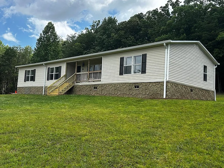 15 Bonanza Ln — Photo 2