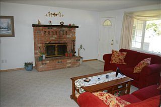 4th image of 6211 Libby Rd NE