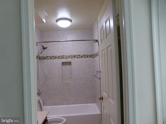 5th image of 8103 Overlake Ct