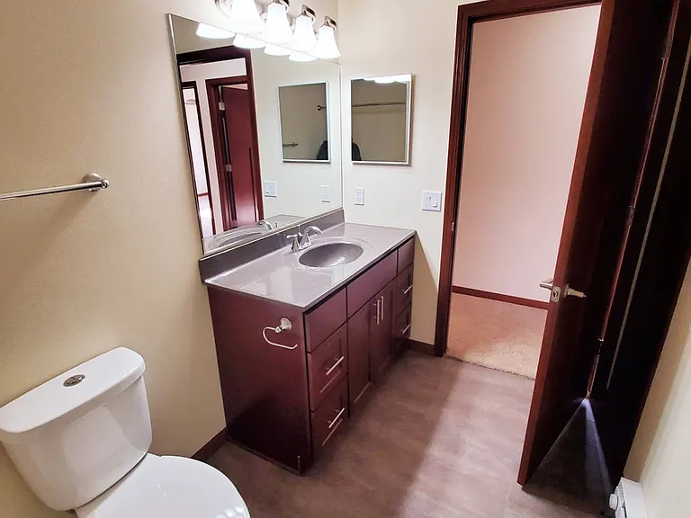 Park Ridge Apartments — Photo 4