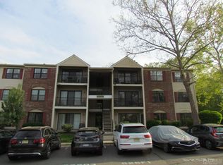 258 Hampshire Ct, Piscataway, NJ 08854