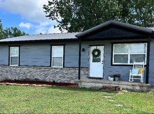 3024 Cc Ave, Baxter Springs, KS 66713