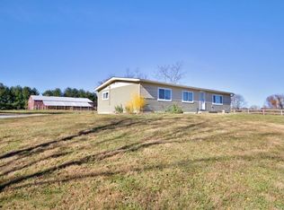 239 Hynes Rd, Poughquag, NY 12570