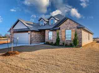 1948 W Crossbow Way, Mustang, OK 73064
