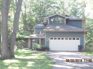 4695 Doug Dr, Whitehall, MI 49461