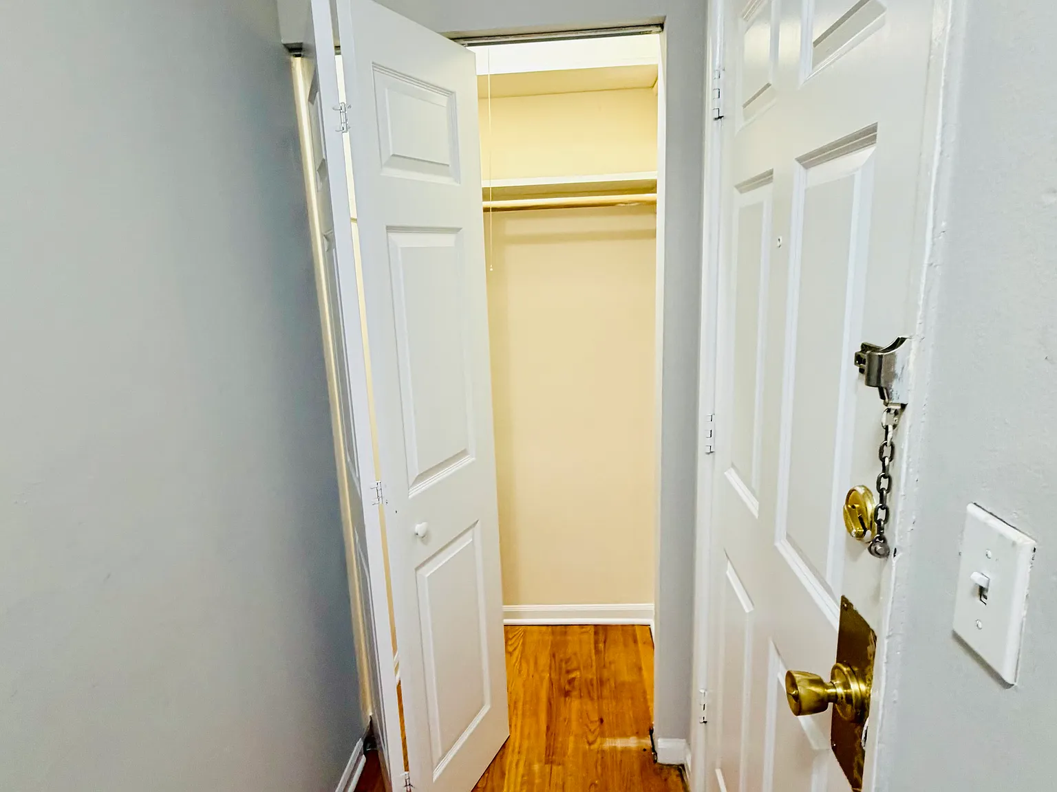 1 bed, 1.0 bath, 720 sqft, $1,658 — Photo 3