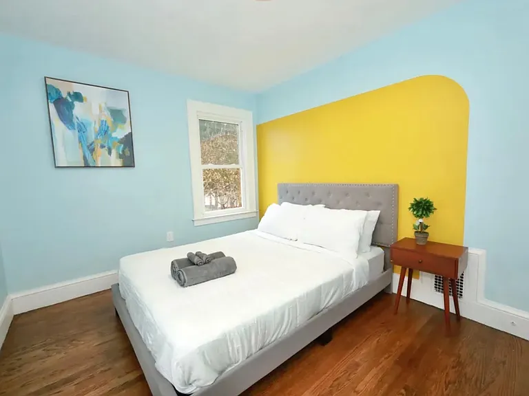 29 Roosevelt St #2 — Photo 9