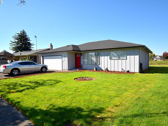 3rd image of 2339 Jennifer Pl