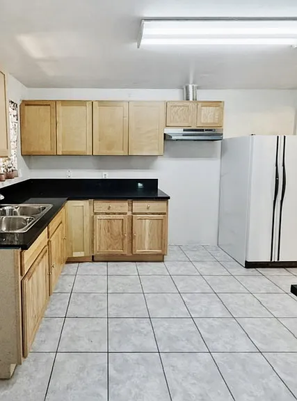 38279 Hendon Dr — Photo 3