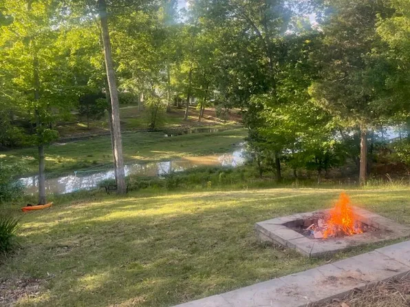 444 Snapdragon Dr, Lake Wylie, SC 29710