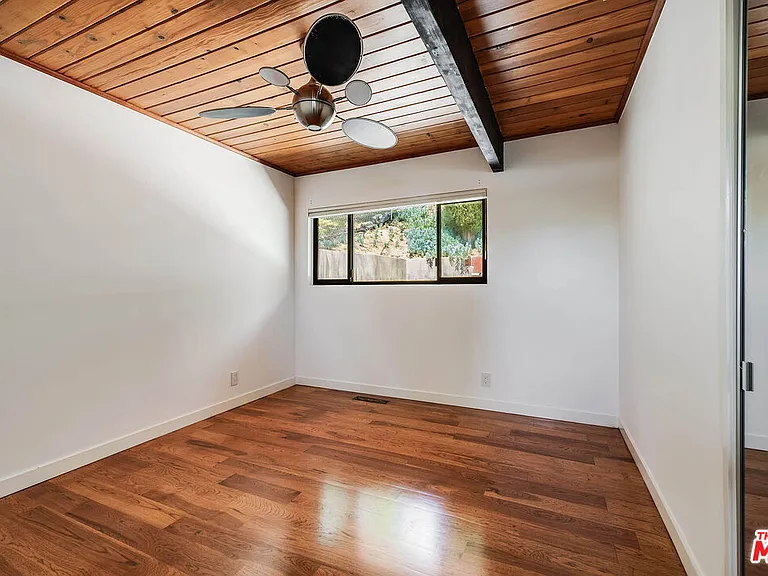 22277 Buena Ventura St — Photo 34