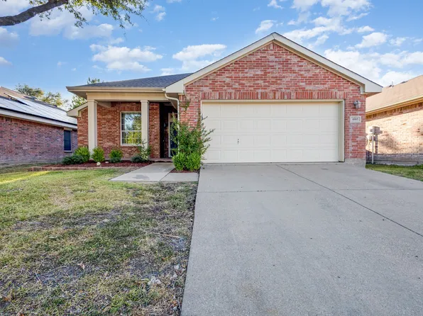 1005 Grimes Dr, Forney, TX 75126