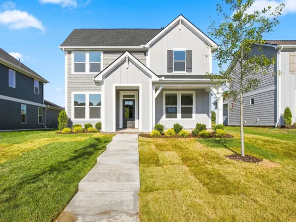 762 Caddy Xing, Columbia, TN 38401