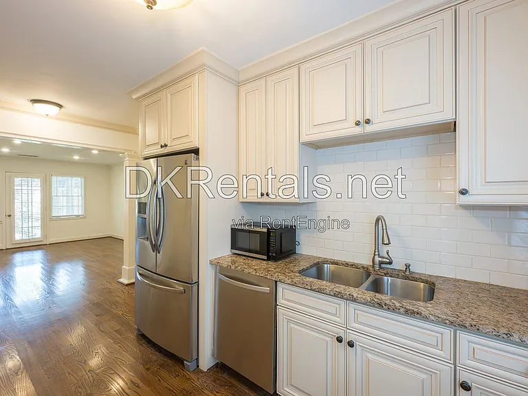 55 Delmont Dr NE #D3 — Photo 11