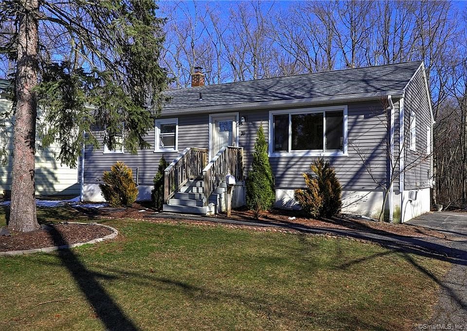 Adorable and well-maintained ranch home with over 1800 sq ft of living space!