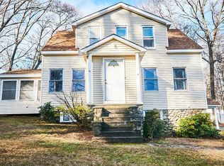 8 Marshbrook Rd, Billerica, MA 01821