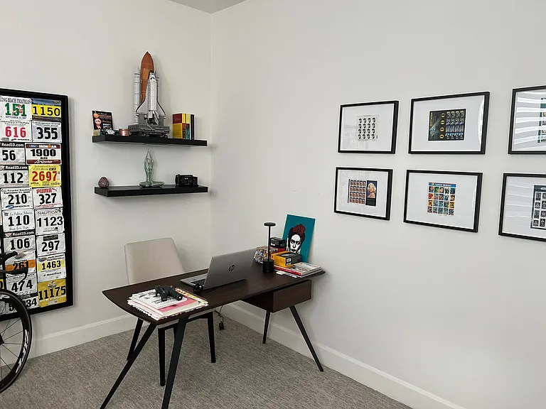 300 E 4th St #402 — Photo 44