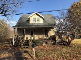 701 Cedar St, Gillespie, IL 62033