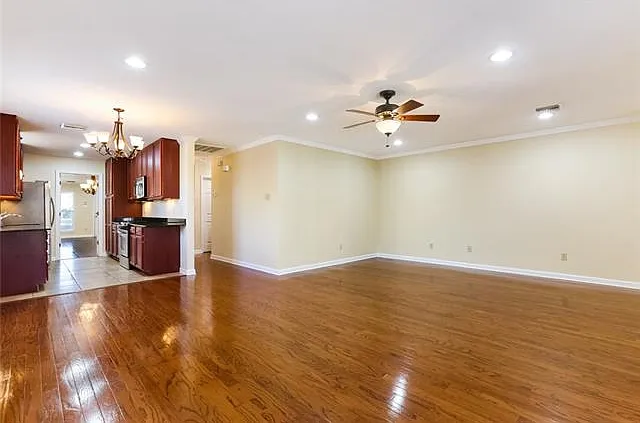 6638 General Haig St — Photo 9