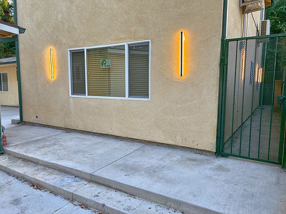 4th image of 7021 Jamieson Ave