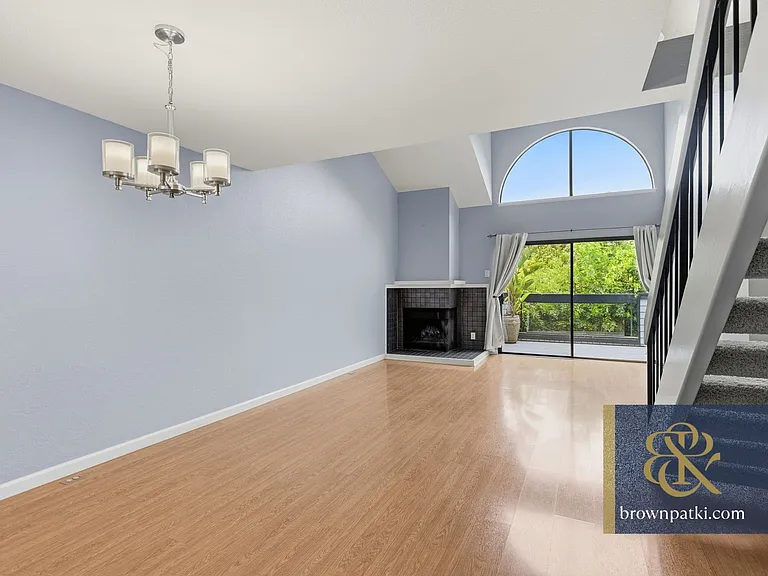8 Eddystone Ct #I — Photo 3