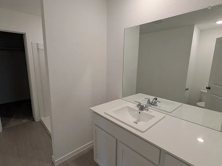 3180 Dispatch Dr — Photo 4