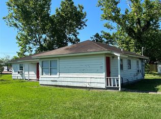 1242 San Felipe St, Angleton, TX 77515