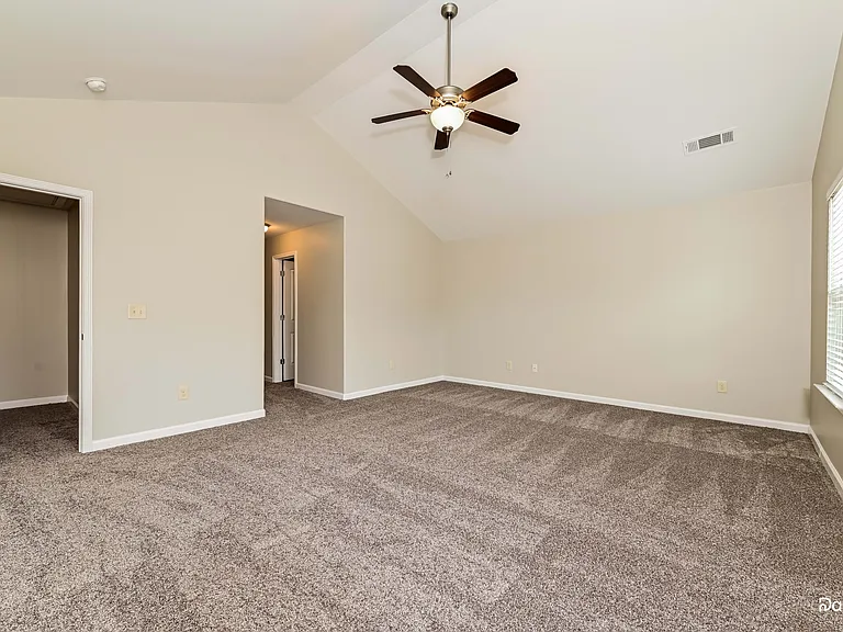 633 Stevens Pl — Photo 8