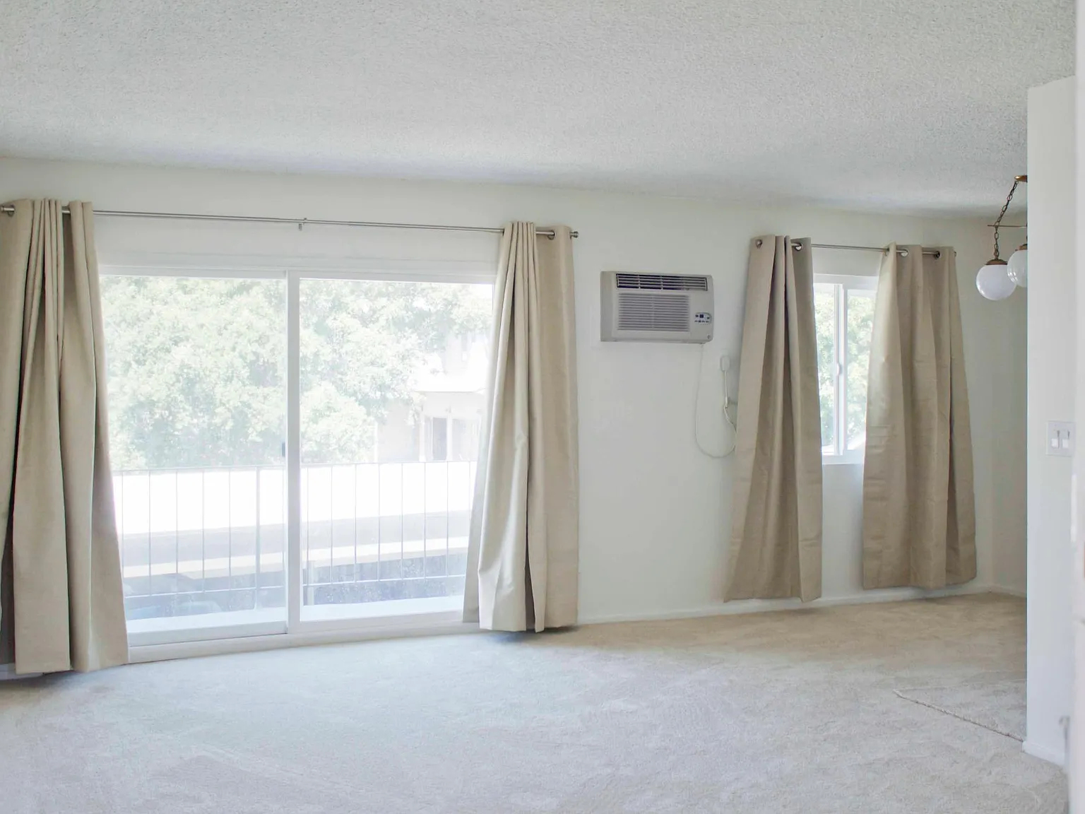 2 bed, 800 sqft, $2,695 — Photo 1
