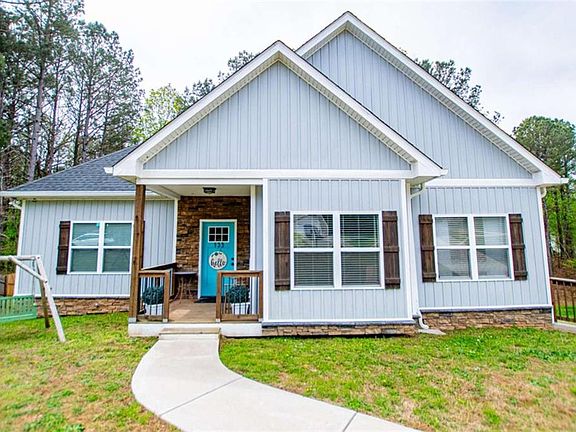 2nd image of 133 Pebblebrook Way