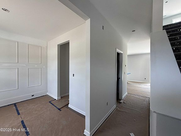 3rd image of 45 Fiddleneck Court