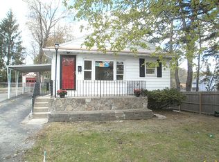 39 Lindbergh Pl, Poughkeepsie, NY 12603