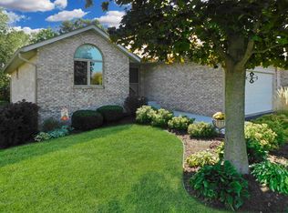 957 High Point Dr, Rockton, IL 61072