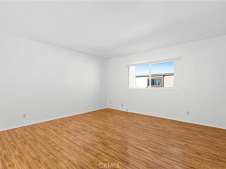 5400 Newcastle Ave #56 — Photo 13