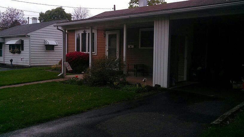 2nd image of 716 Chestnut St