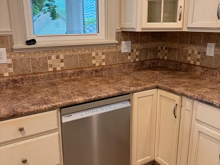 5622 Whitney Pl — Photo 14
